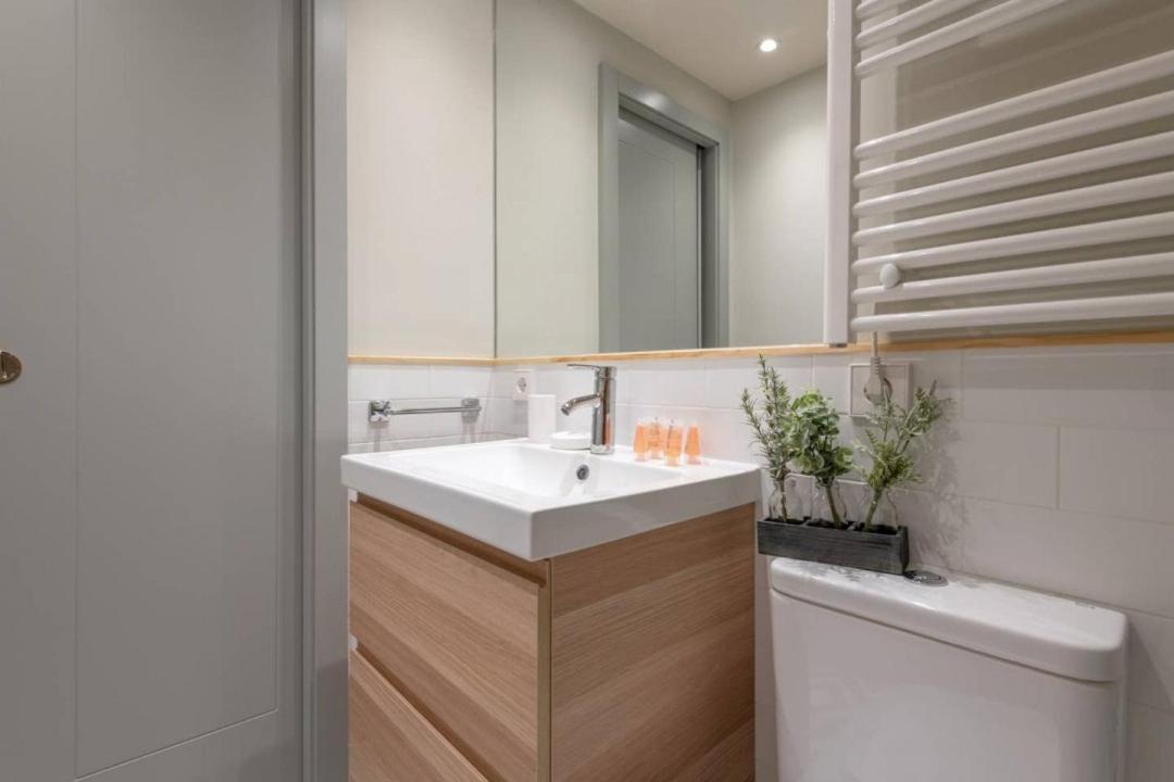 Sophisticated Brand New Flat Apartment Madrid Ngoại thất bức ảnh